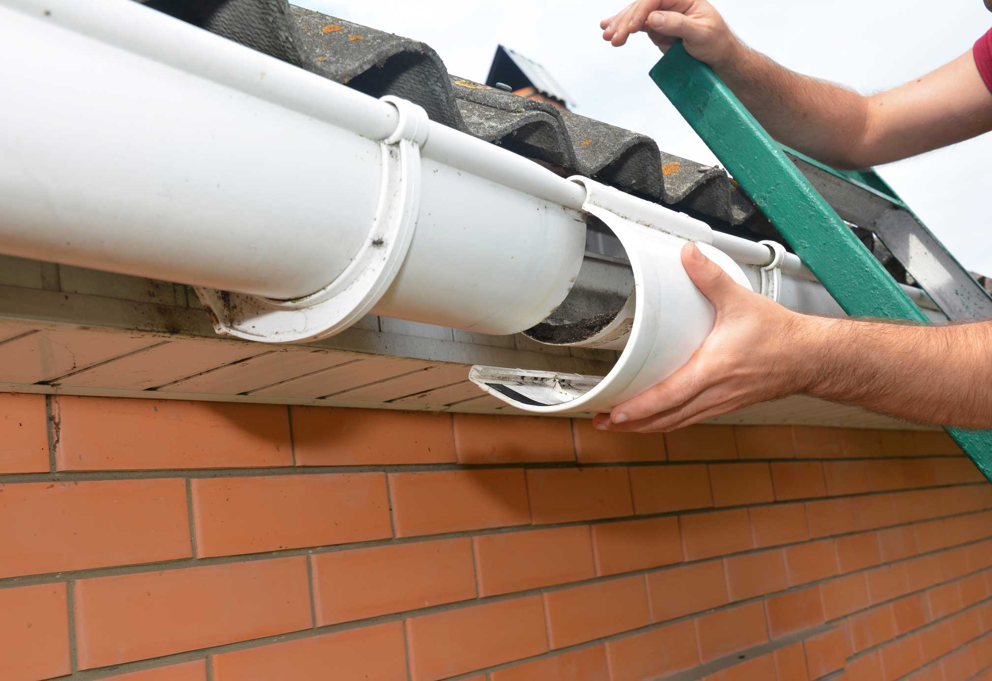 iStock-1186726232 gutter repair ottawa